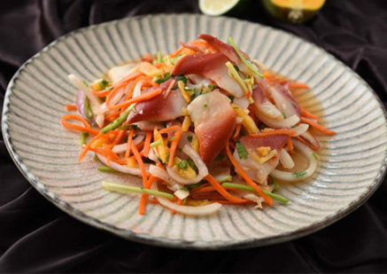 Thai Style Arctic Surf Clam with Papaya - Clearwater